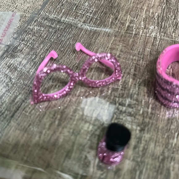 LOL Surprise PINK BABY Bling Holiday Glitter Series - accessories - Picture 2 of 6